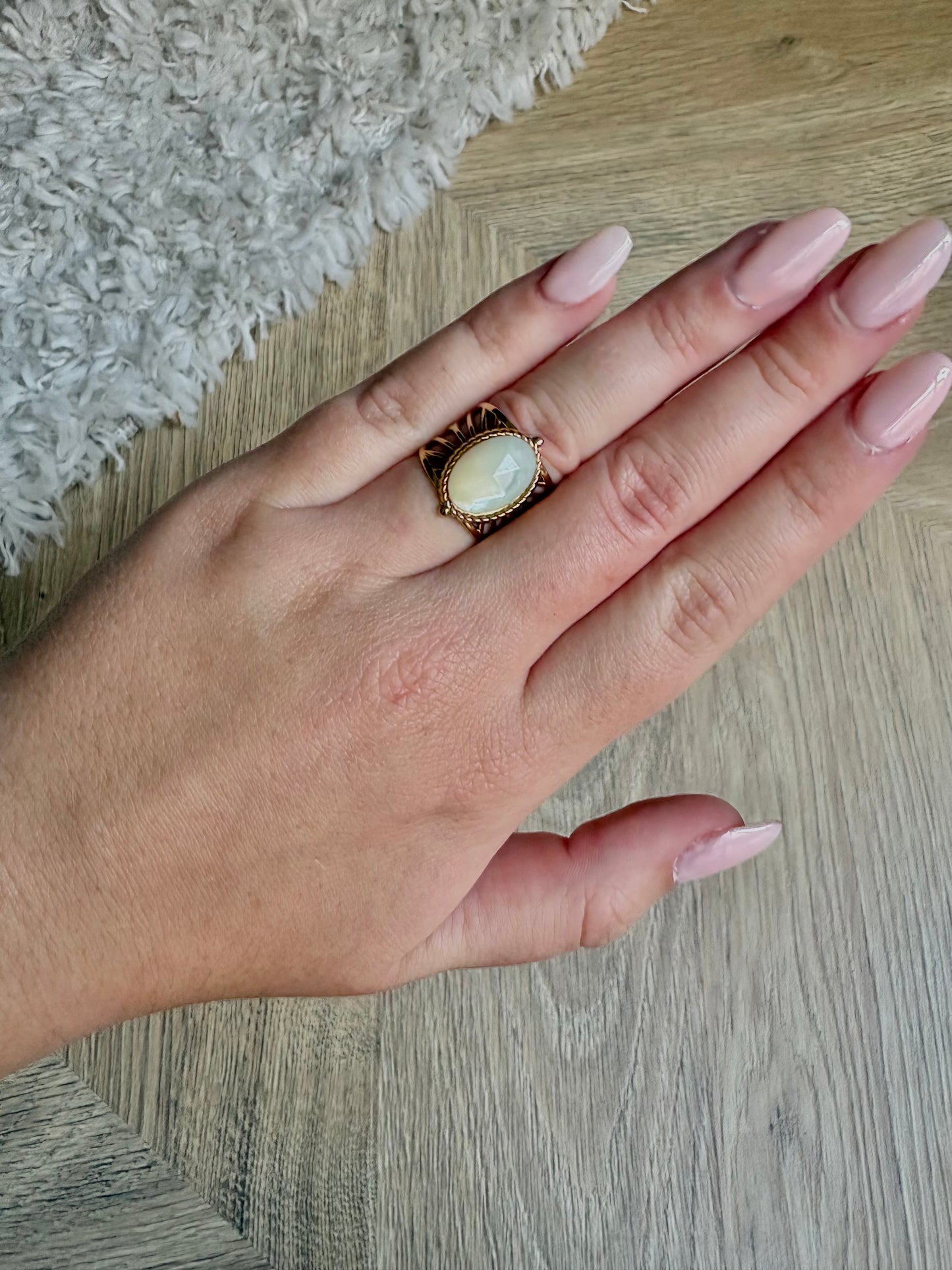 Bague en acier inoxydable et pierre naturelle de nacre | Clea
